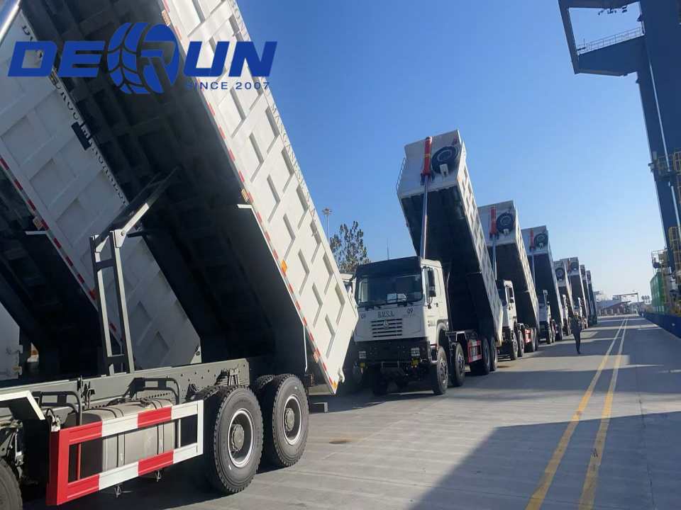 Sinotruk Howo 10 Damperli Kamyonlar zaten limana ulaştı ve yola çıkmaya hazır Sinotruk Howo 10 Damperli Kamyonlar zaten limana ulaştı ve yola çıkmaya hazır